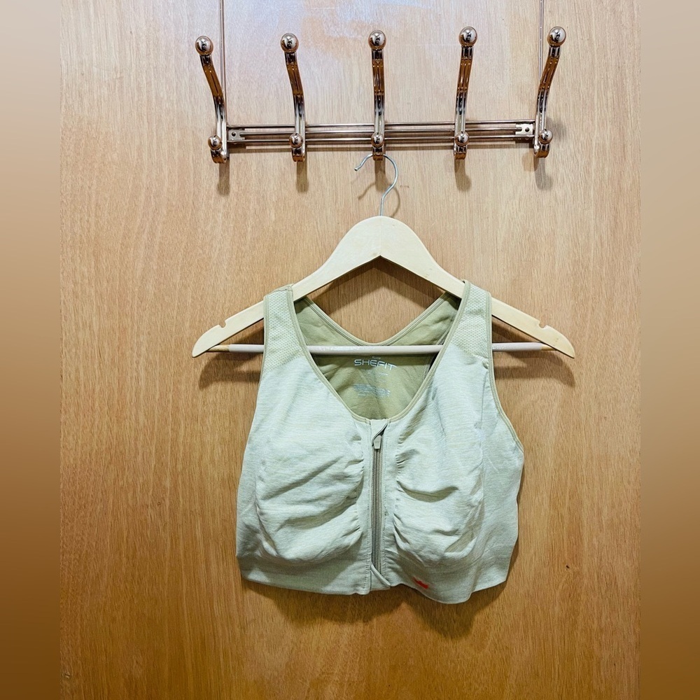SHEFIT woman crop top